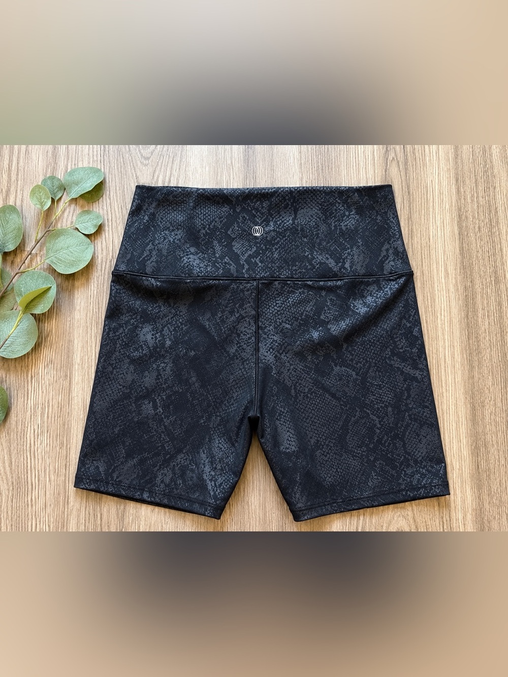 Balance Collection Black Snakeskin Print Biker Shorts Size Small NWT